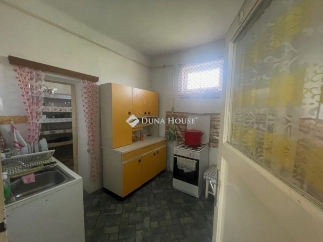 Eladó családi ház, Bagon 46.99 M Ft, 3 szobás