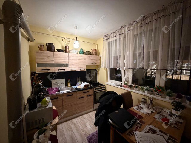 Eladó téglalakás, Zalaegerszegen 38.9 M Ft, 2 szobás