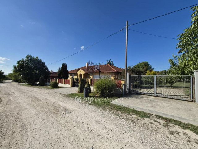 Eladó családi ház, Érden 125 M Ft, 3 szobás