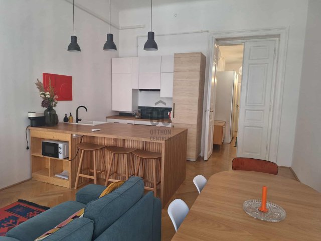 Kiadó téglalakás, albérlet, VI. kerületben, Király utcában