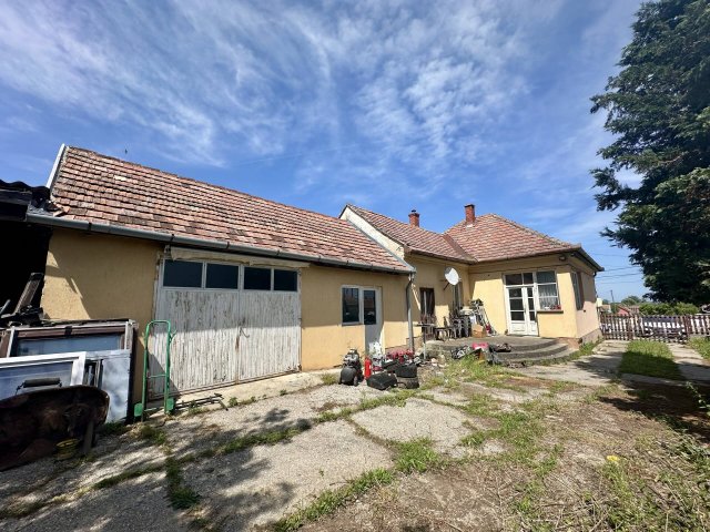 Eladó családi ház, Marcaliban 38.3 M Ft, 2 szobás