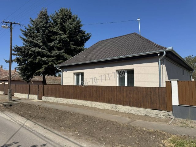 Eladó családi ház, Erdőtelken 27.9 M Ft, 3 szobás