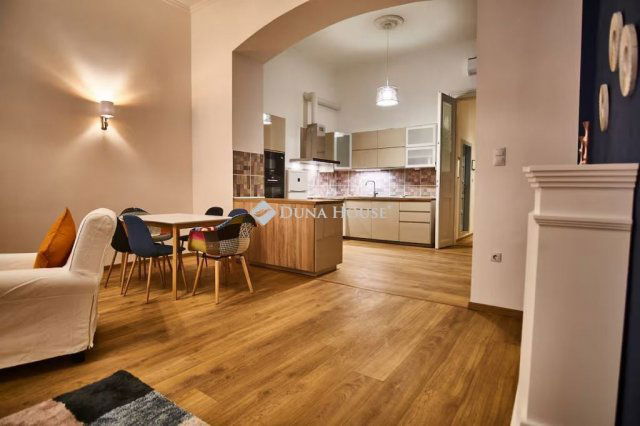 Kiadó téglalakás, albérlet, VII. kerületben, Dob utcában