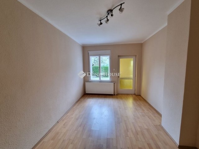 Eladó családi ház, Gárdonyban 74.9 M Ft, 5 szobás