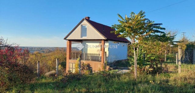 Eladó családi ház, Kaposváron 13.5 M Ft, 2 szobás