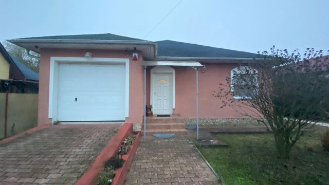 Eladó családi ház, Inárcson 112.5 M Ft, 3 szobás