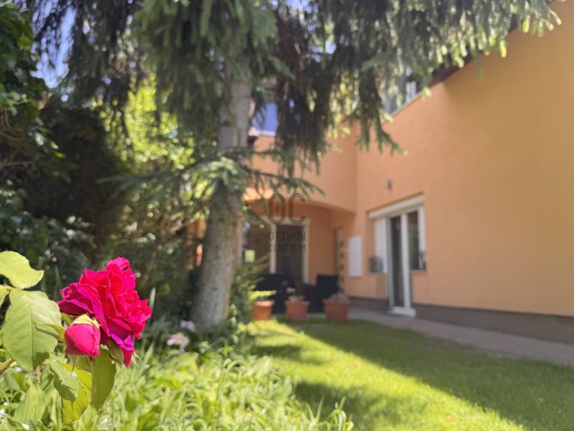 Eladó családi ház, Gödön 184.99 M Ft, 5 szobás