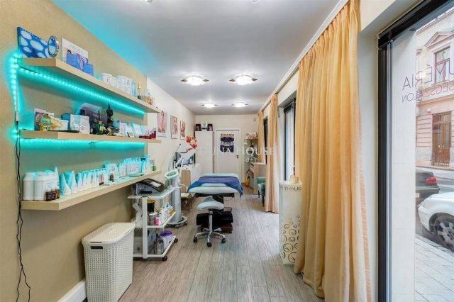 Eladó üzlethelyiség, Budapesten, VI. kerületben 38.412 M Ft