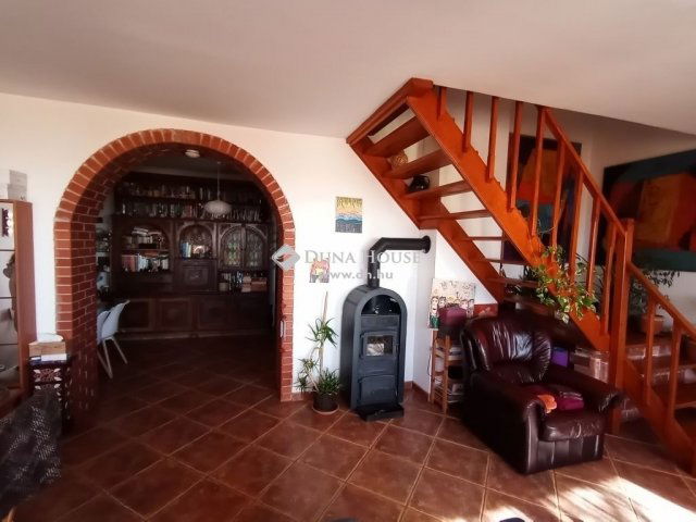 Eladó családi ház, Maglódon 109.9 M Ft, 3+2 szobás