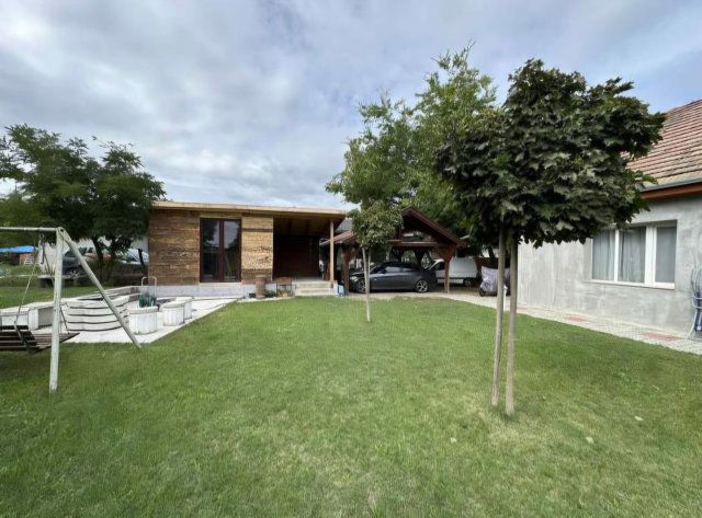 Eladó családi ház, Sződön 89.9 M Ft, 4 szobás