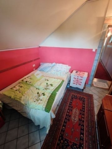 Eladó családi ház, Szigetszentmiklóson 78 M Ft, 5 szobás