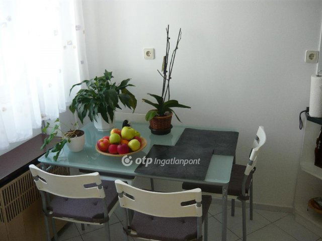 Eladó téglalakás, Budapesten, XIII. kerületben 58.9 M Ft