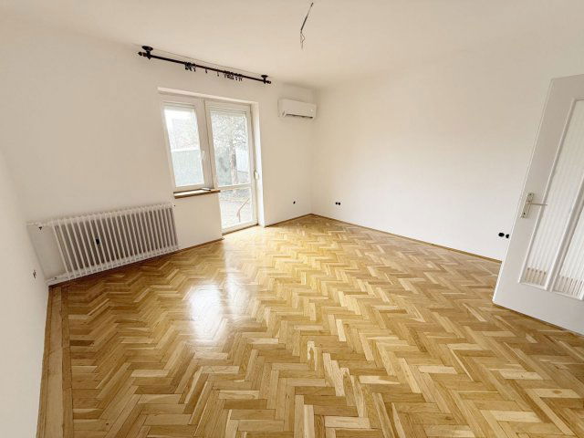 Kiadó téglalakás, albérlet, Debrecenben 180 E Ft / hó, 2 szobás