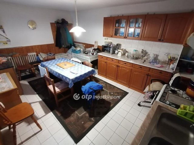 Eladó családi ház, Debrecenben 85 M Ft, 4 szobás