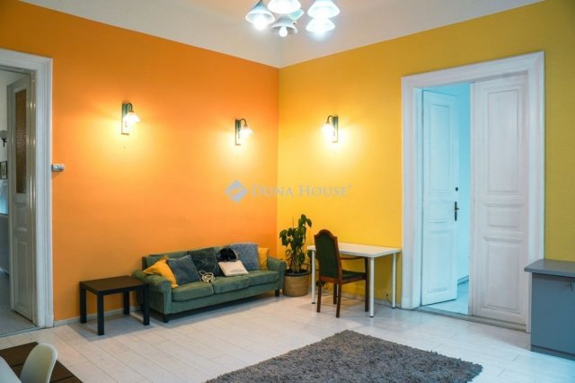 Eladó téglalakás, Budapesten, VII. kerületben 130 M Ft, 5 szobás