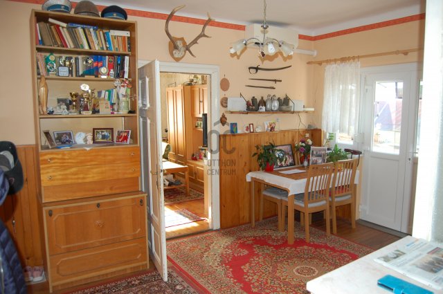 Eladó családi ház, Kőszegen 49.9 M Ft, 2 szobás