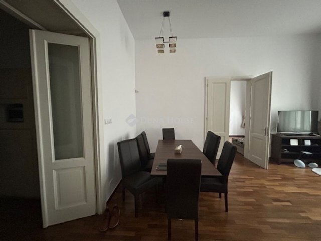 Kiadó téglalakás, albérlet, Budapesten, I. kerületben, 3 szobás