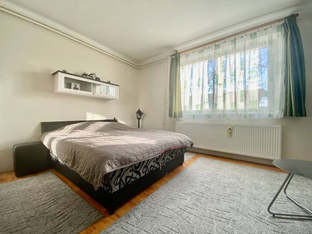 Eladó családi ház, Sarkadon 9.9 M Ft, 2 szobás