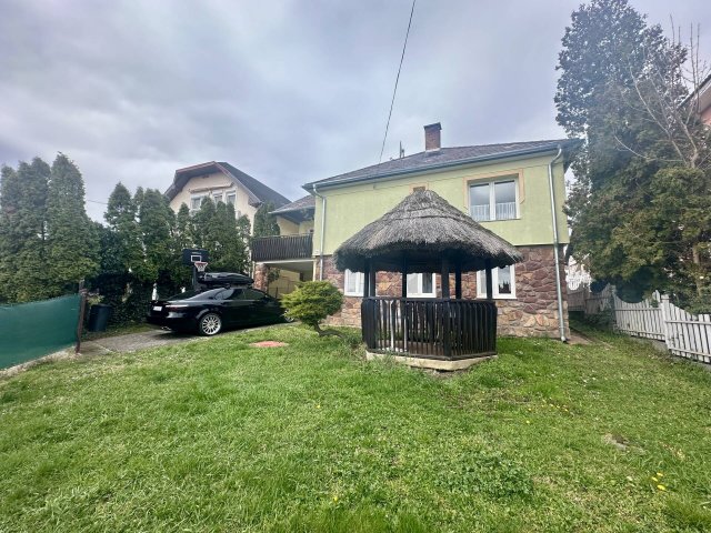 Eladó családi ház, Hévízen 110 M Ft, 4 szobás