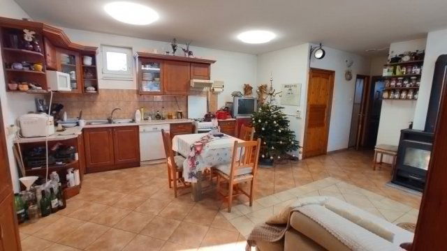 Eladó családi ház, Dunaújvárosban, Táborállás utcában