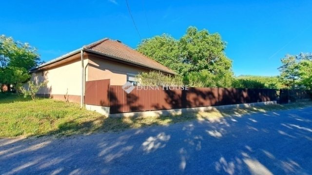 Eladó családi ház, Sülysápon 61.9 M Ft, 3+1 szobás