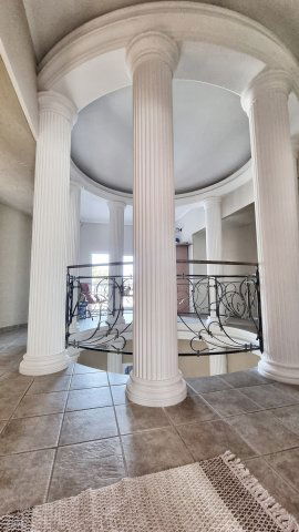 Eladó ikerház, Nyíregyházán 155 M Ft, 5 szobás