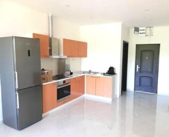 Kiadó téglalakás, albérlet, Komáromban 200 E Ft / hó, 2 szobás