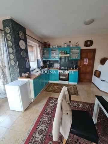 Eladó családi ház, Szegeden 149 M Ft, 5 szobás