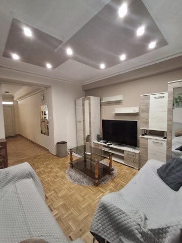 Kiadó téglalakás, albérlet, Nyíregyházán, Hősök terén