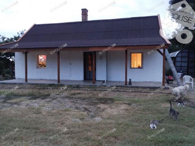 Eladó családi ház, Lajosmizsén 28.9 M Ft, 2 szobás