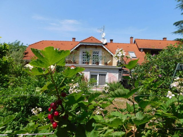 Eladó családi ház, Cserszegtomajon 99.9 M Ft, 6 szobás