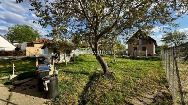 Eladó családi ház, Szigetszentmiklóson 73.5 M Ft, 3 szobás