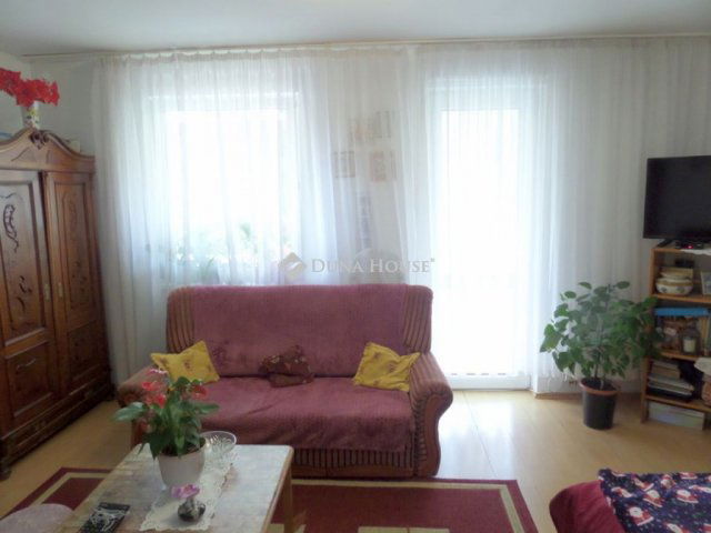 Eladó téglalakás, Nyíregyházán 65 M Ft, 3 szobás