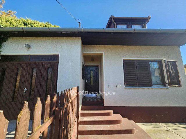 Eladó családi ház, Tiszajenőn 35.5 M Ft, 3 szobás