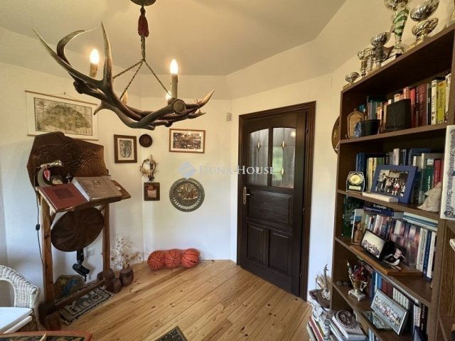 Eladó családi ház, Piliscsabán 149 M Ft, 5 szobás