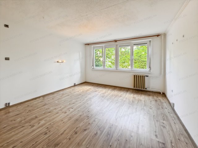 Kiadó panellakás, albérlet, Kecskeméten 140 E Ft / hó, 2 szobás