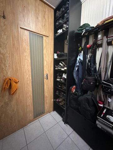 Eladó panellakás, Dunaújvárosban 50.99 M Ft, 3+2 szobás