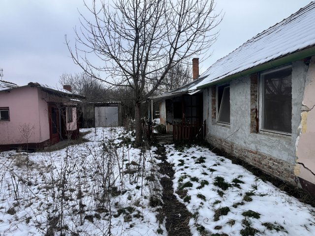 Eladó családi ház, Sarkadon 2.49 M Ft, 3 szobás