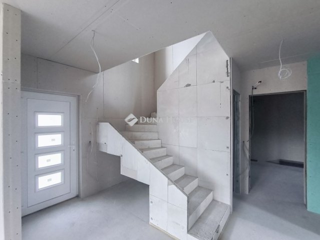 Eladó téglalakás, Budapesten, XVII. kerületben 139 M Ft