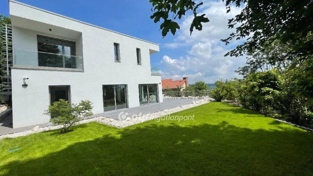 Eladó családi ház, Budapesten, II. kerületben 989 M Ft, 5 szobás