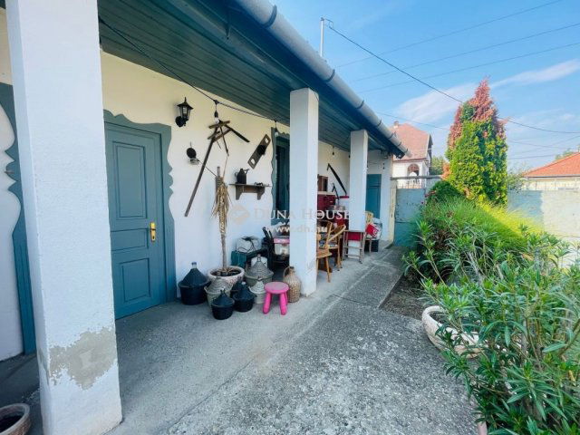 Eladó családi ház, Kartalon 289.9 M Ft, 4 szobás