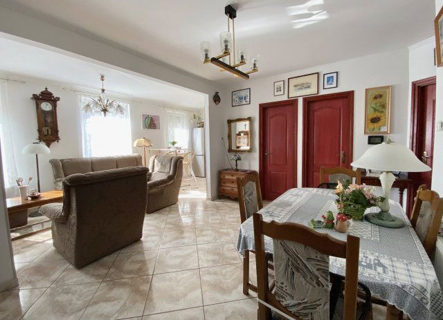 Eladó családi ház, Domaszéken 86.7 M Ft, 5 szobás