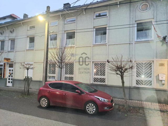 Eladó téglalakás, Kecskeméten 53.5 M Ft, 2 szobás