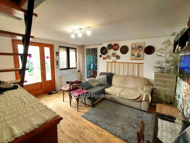 Eladó családi ház, Baján 33.9 M Ft, 3+1 szobás