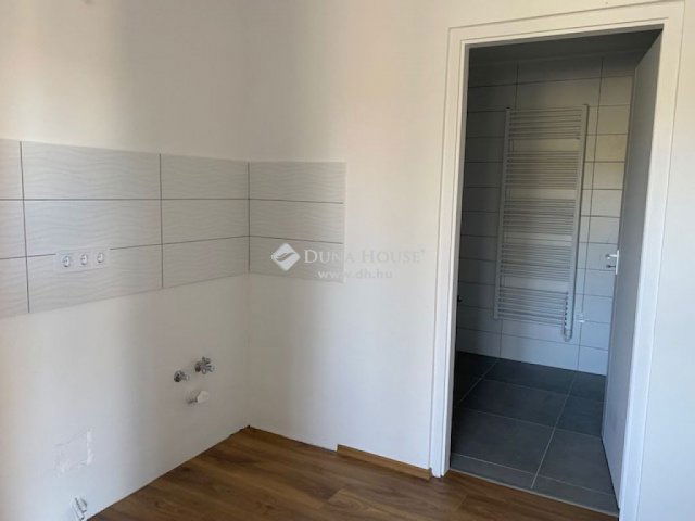 Eladó nyaraló, Orfűn 65 M Ft, 1 szobás / költözzbe.hu