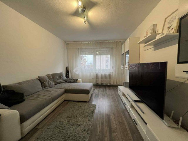 Eladó panellakás, Budapesten, XV. kerületben, Zsókavár utcában