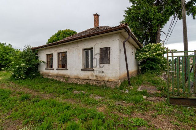 Eladó családi ház, Polgárdin 19.5 M Ft, 2 szobás