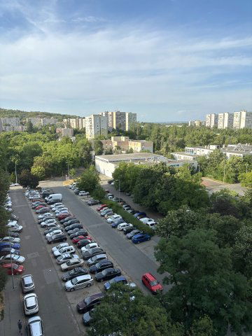 Eladó panellakás, Budapesten, III. kerületben 55.9 M Ft
