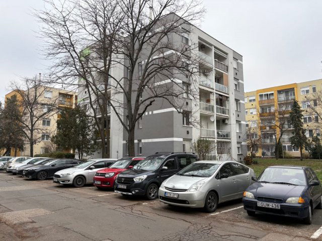 Eladó téglalakás, XVIII. kerületben, Hosszúház utcában