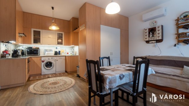 Eladó családi ház, Siófokon 122 M Ft, 5 szobás